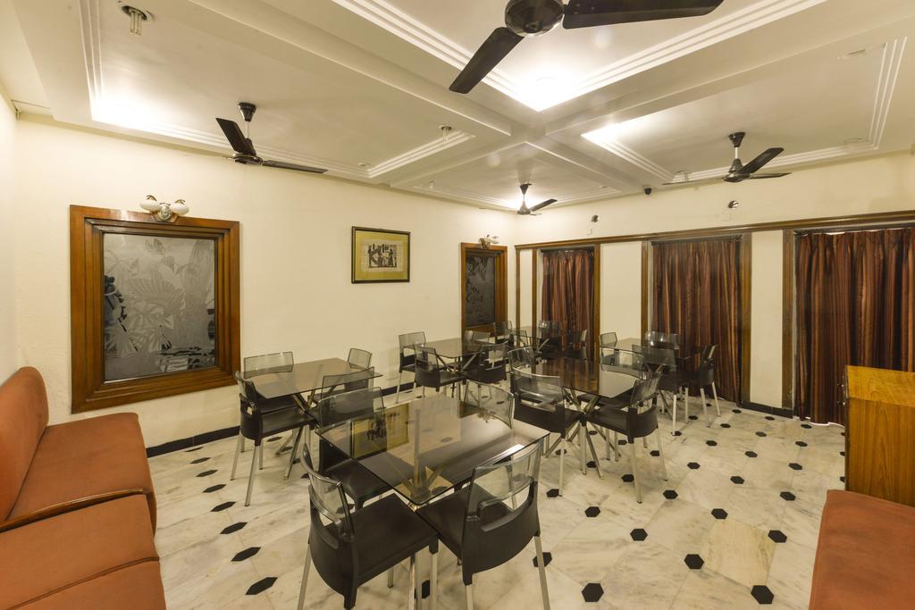 Hôtel Camac Plaza à Calcutta Extérieur photo