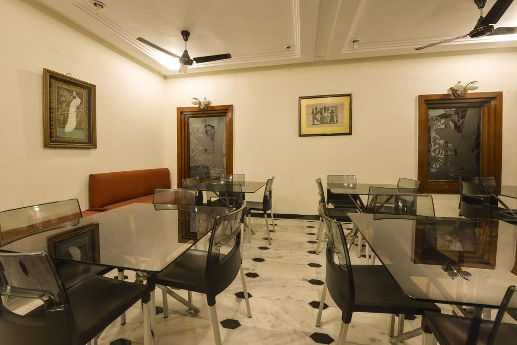 Hôtel Camac Plaza à Calcutta Extérieur photo