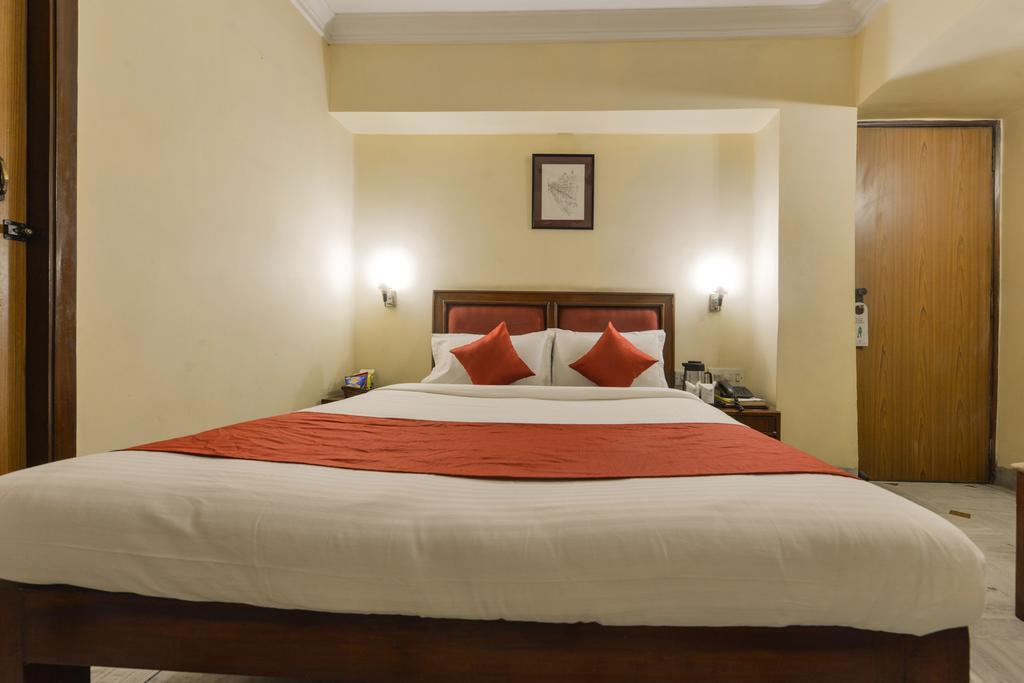 Hôtel Camac Plaza à Calcutta Extérieur photo
